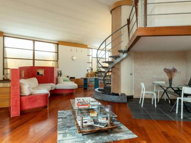 Loft / Open Space in vendita a Milano MI