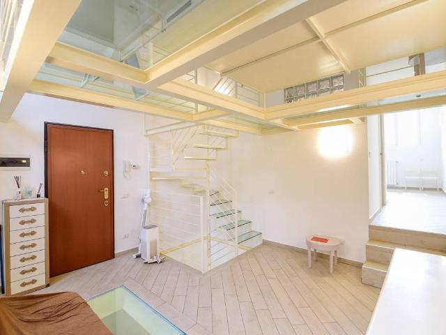 Loft / Open Space in vendita a Milano MI