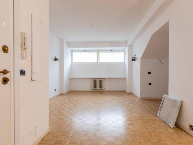 Loft / Open Space in vendita a Milano MI