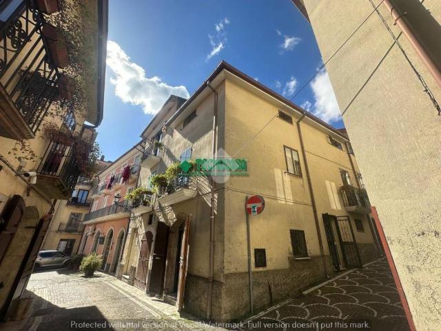 Loft / Open Space in vendita a Ospedaletto d'Alpinolo AV