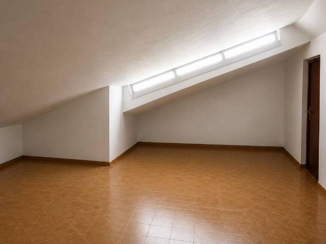 Loft / Open Space in vendita a Aci Sant'Antonio CT
