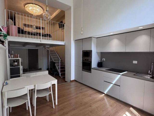 Loft / Open Space in vendita a Ancona AN