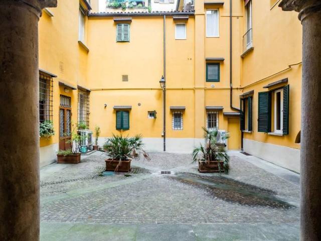 Loft / Open Space in vendita a Bologna BO