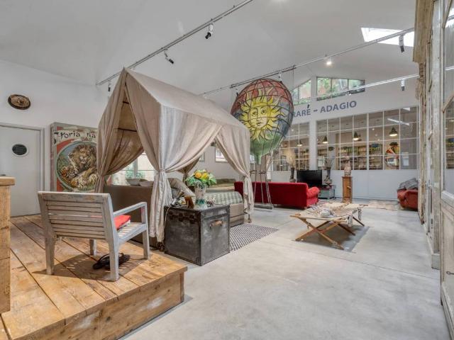 Loft / Open Space in vendita a Bologna BO