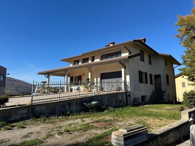 Loft / Open Space in vendita a Castiglione dei Pepoli BO
