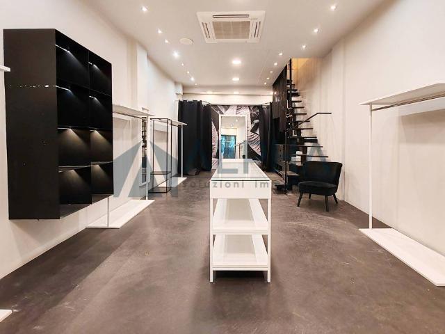 Loft / Open Space in vendita a Cervia RA
