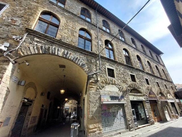 Loft / Open Space in vendita a Firenze FI