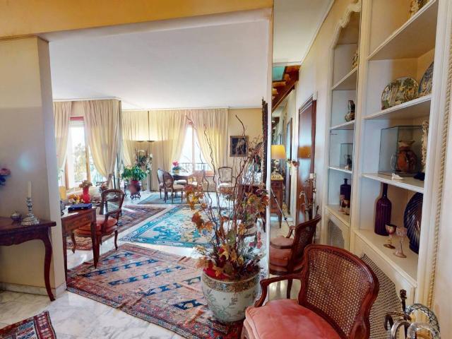 Loft / Open Space in vendita a Genova GE
