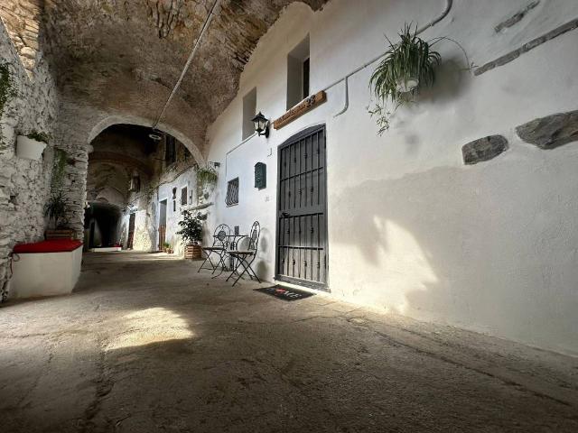 Loft / Open Space in vendita a Taggia IM