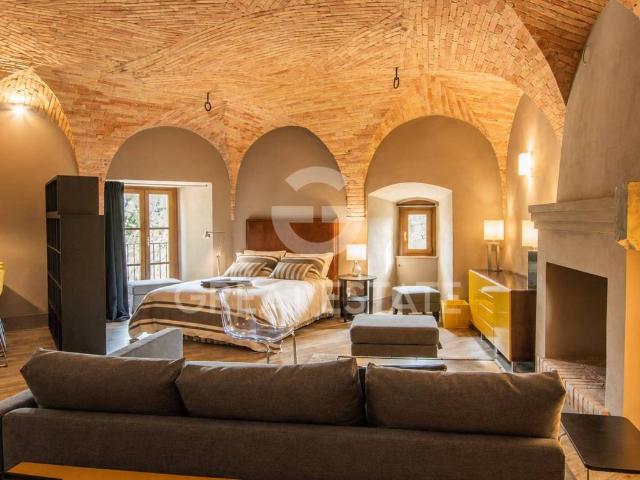 Loft / Open Space in vendita a Todi PG