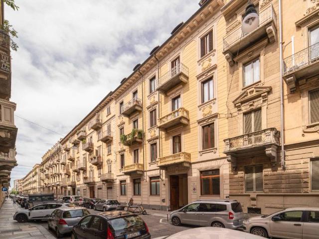Loft / Open Space in vendita a Torino TO