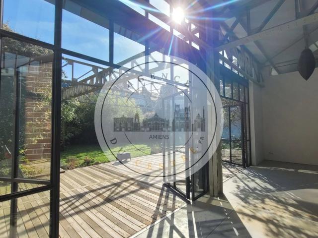 LOFT AVEC JARDIN ET PARKINGS AMIENS