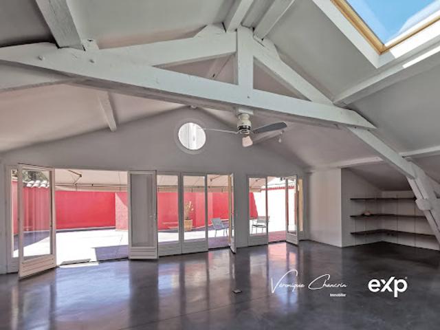 Loft avec terrasse