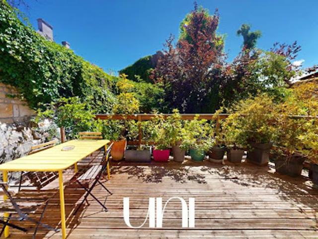 Loft avec terrasse
