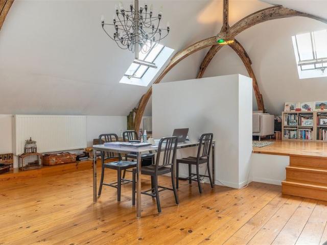 Loft à vendre pour 400000 euro avec 2 chambres à coucher