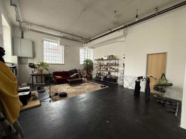 Loft ähnliche Wohnung ab 01.01.2026