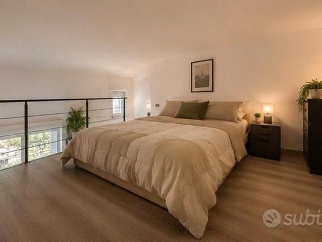Loft con balcone 45 mq a Cologno Monzese