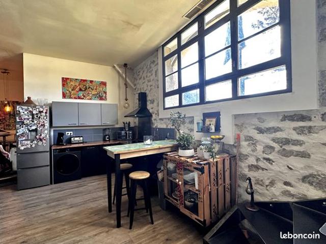Loft duplex atypique à Barjols | 115 m² | Espace et caractère