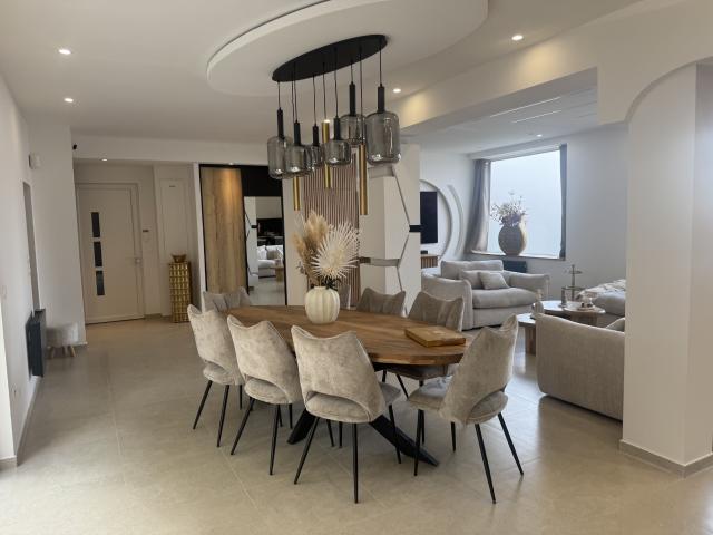 LOFT D EXCEPTION 156 M2 HALLUIN 3 CH / BUREAU / DRESSING / BUANDERIE / CUISINE EQUIPEE/ TERRASSE / 2 P PARKIN