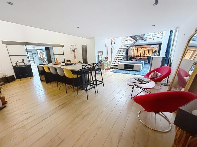 LOFT D’EXCEPTION 190 m2 + TERRASSE Tourcoing Secteur Jardin Botanique / Gare