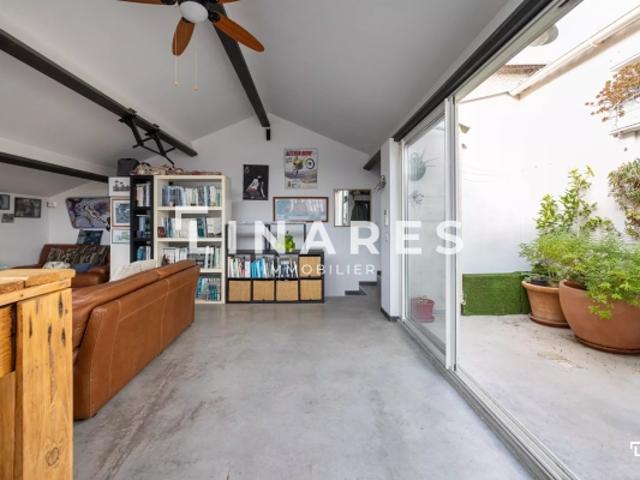 LOFT D'AZUR Maison de ville de 195m² duplex T3 de 87m² + deux T2 de 54m² Garage 37m² 13008 LA POINTE ROUGE