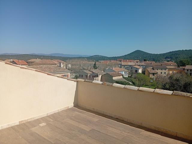 Loft de charme avec terrasse tropezienne Provence, Rognes 1. 91m² Rognes