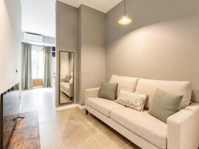 Loft de diseño con entrada independiente junto al Nou Mestalla