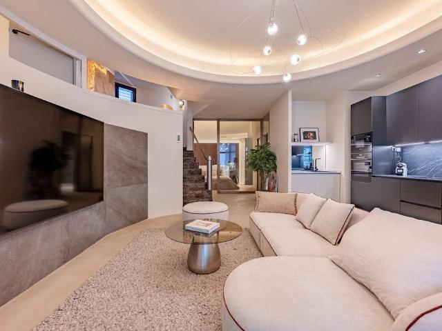 Piso de alto standing de 117 m2 en venta en Barcelona, España