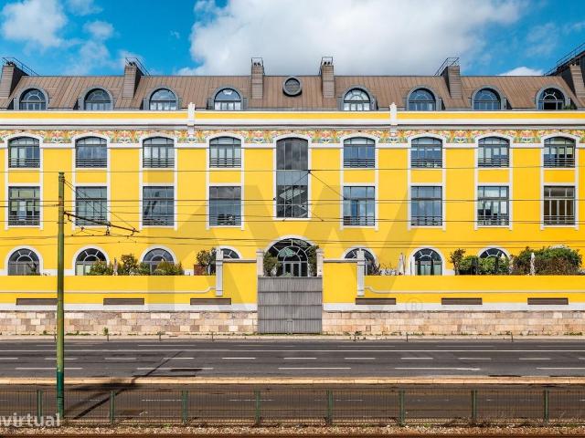 Loft de Luxo na Av. 24 de Julho Exclusividade e Sofisticao em Li