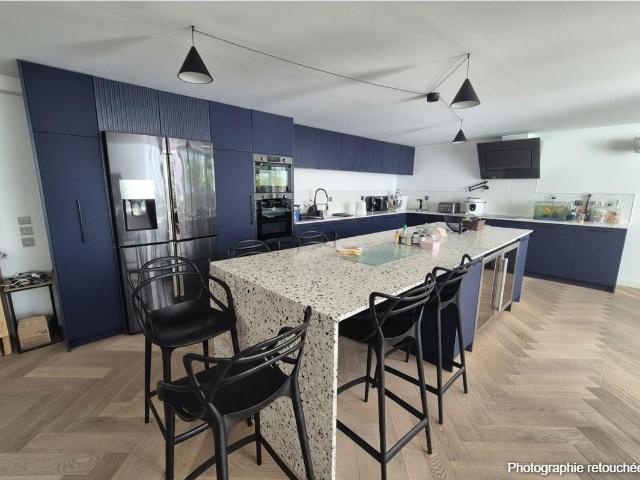 Loft d'exception de 190 m² – Quartier Liberté / Plateau Oues. 189m² Suresnes