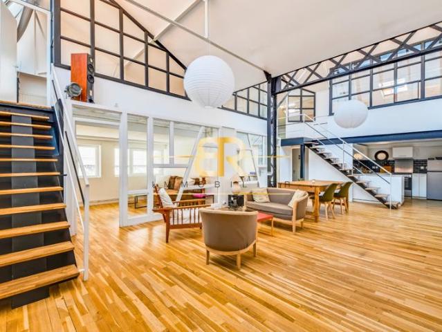 LOFT D'EXCEPTION ESPRIT MAISON SOUS LES TOITS