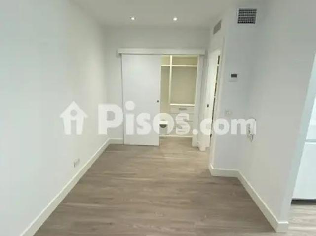Loft en alquiler en Calle del Coso, cerca de Calle de Juan Porcell