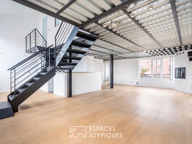 Loft en duplex à l'esprit industriel