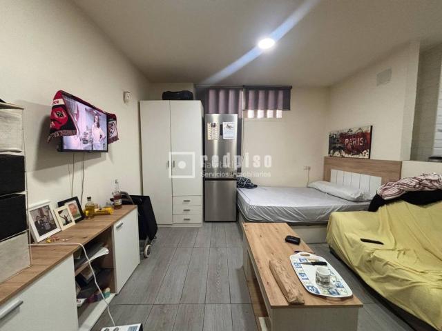 Loft en venta en Madrid, Entrevías. Lofts.