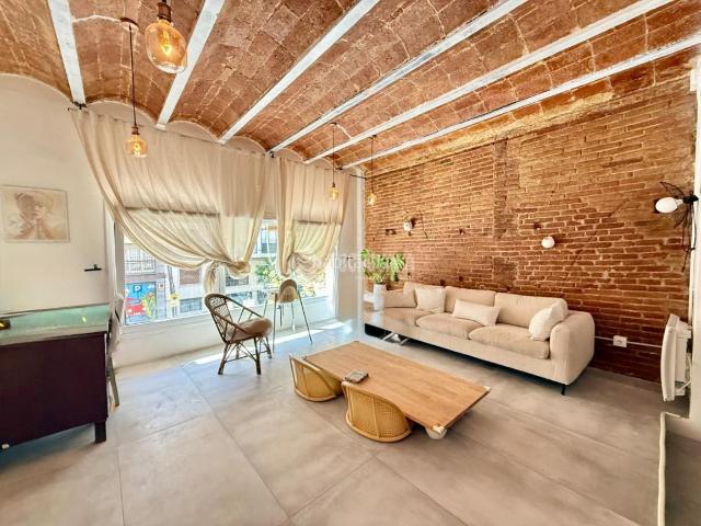 Loft en venta en Barcelona, Baix Guinardó. Piso en venta en Barcelona. Lofts.