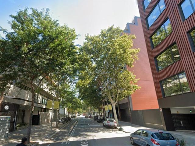Loft en venta en Barcelona, El Parc i la Llacuna del Poblenou. Loft Exclusivo con Historia y Estilo Vanguardista. Lofts.