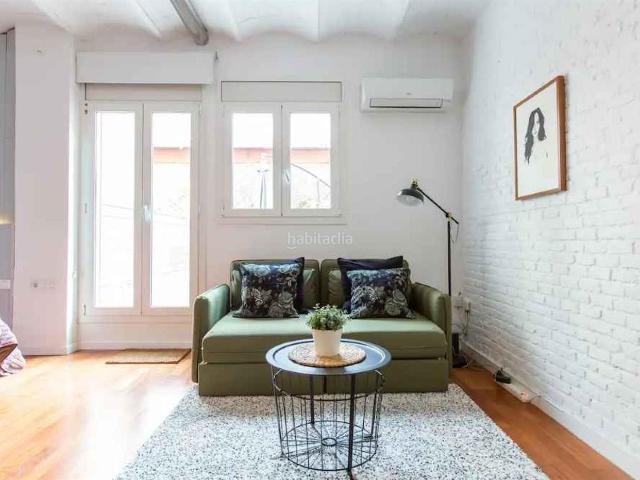 Loft en venta en Barcelona, Sagrada Família. Loft con Licencia turística en el Eixample. Lofts.