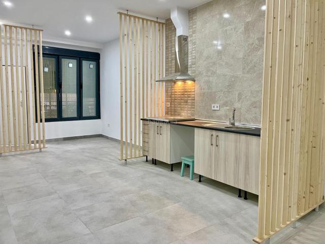 Loft en venta en Córdoba, Sagunto Edisol. LOFT DE DISEÑO TOTALMENTE REFORMADO A ESTRENAR RENTABILIDAD BRUTA ESTIMADA DEL 6,50. Lofts.