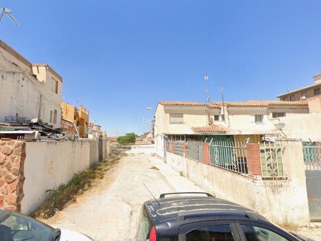 Loft en venta en Granada, Cartuja. Piso en Granada. Activo inmobiliario SIN POSESIÓN, NO SE PUEDE VISITAR. Lofts.