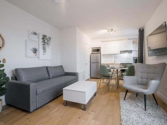Loft entièrement meublé à louer Sainte Foy / Sillery juillet 2026