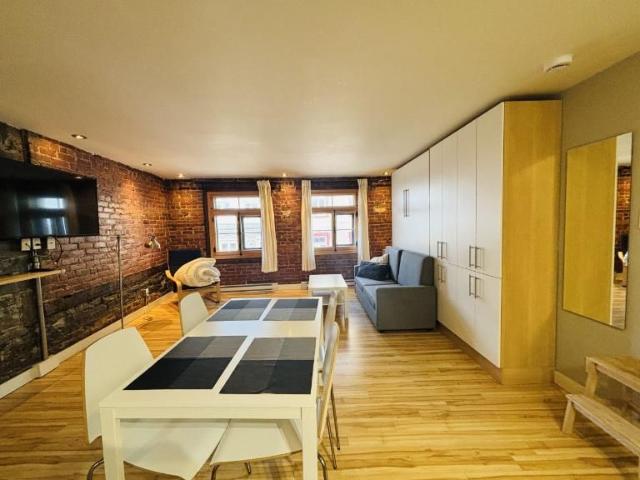 Loft entièrement meublé à louer Vieux Québec juin 2027