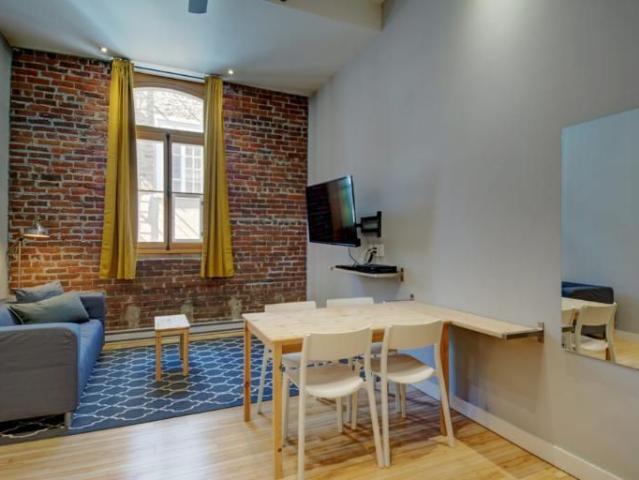 Loft entièrement meublé à louer Vieux Québec septembre 2022