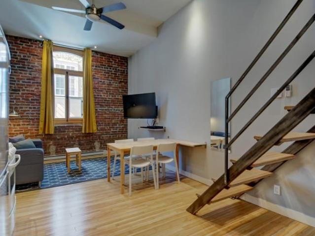 Loft entièrement meublé à louer Vieux Québec septembre 2022