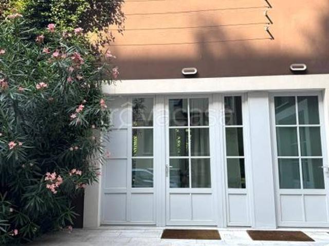 Loft in affitto a Milano via Montevideo, 19, Solari