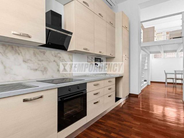 Loft in vendita a Milano, Tre Castelli Faenza