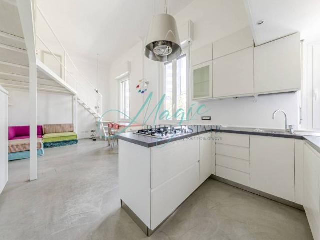 Loft in vendita a Milano via Filippo Sassetti, 17, Isola