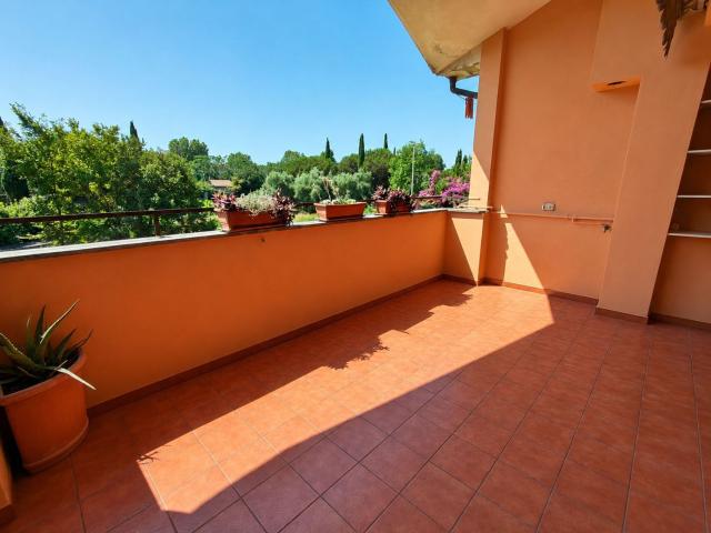 Loft in vendita in viale viale dei romagnoli 2219, Roma