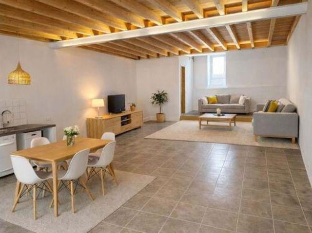 Loft Industrial no Centro de Lagoa ? Espaço Único com 124 m² | 26064087275