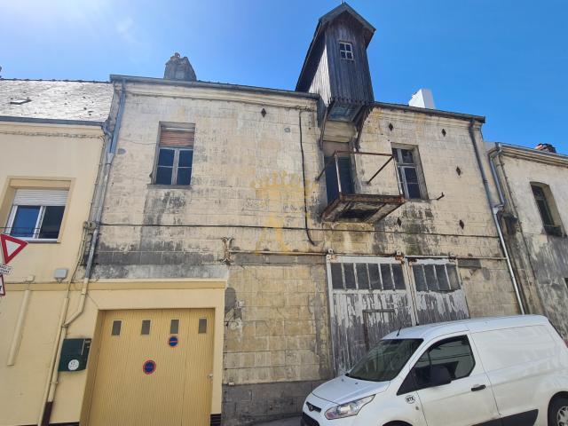 Loft industriel ou projet immobilier: ancien silo à rénover