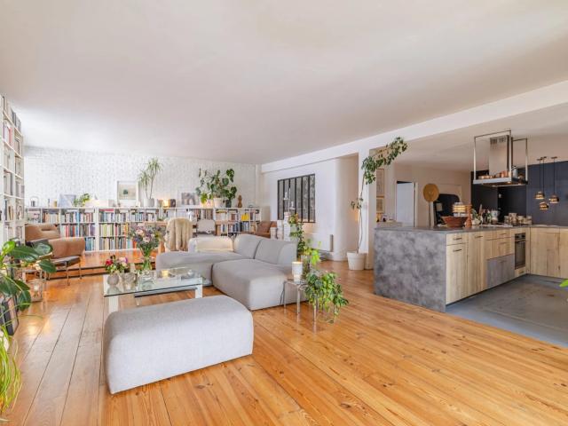 Loft lumineux grand plateau au calme